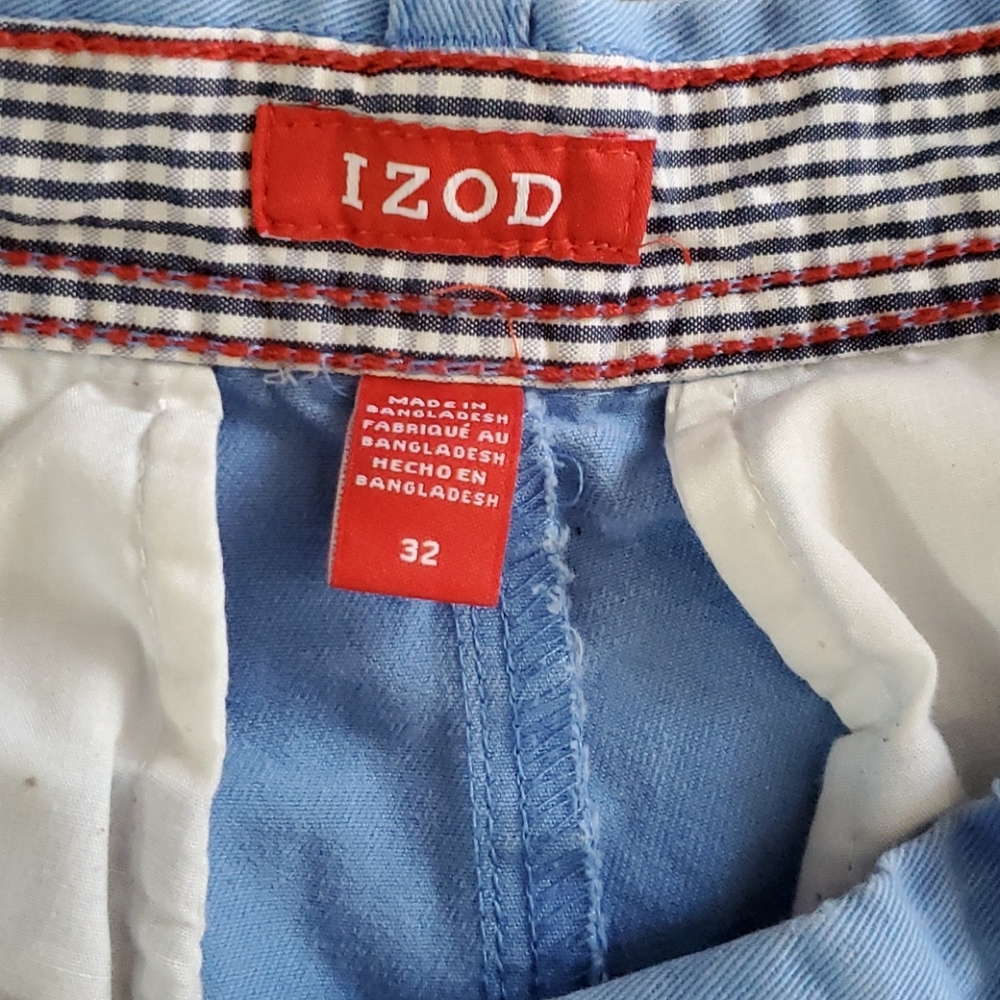 IZOD Shorts - Picture 2 of 4